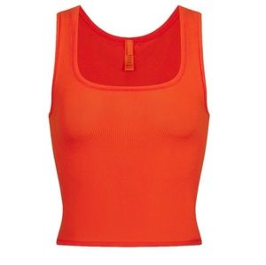NWT Skims Soft Lounge Tank in Fire